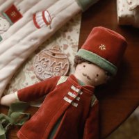 <img class='new_mark_img1' src='https://img.shop-pro.jp/img/new/icons1.gif' style='border:none;display:inline;margin:0px;padding:0px;width:auto;' />AVERY ROW NUTCRACKER DOLL