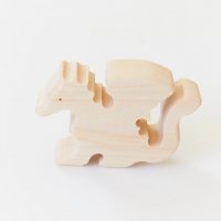 <img class='new_mark_img1' src='https://img.shop-pro.jp/img/new/icons1.gif' style='border:none;display:inline;margin:0px;padding:0px;width:auto;' />Sarah's Silks Wooden Dragon