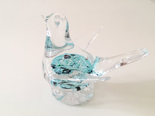 可愛い 北欧のガラスの鳥のオブジェ / 透明色 & 水色の玉模様