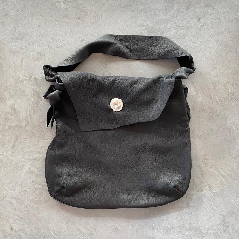 DEERSKIN SHOULDER BAG | LARRY SMITH - ラリースミス | Specs ONLINE 