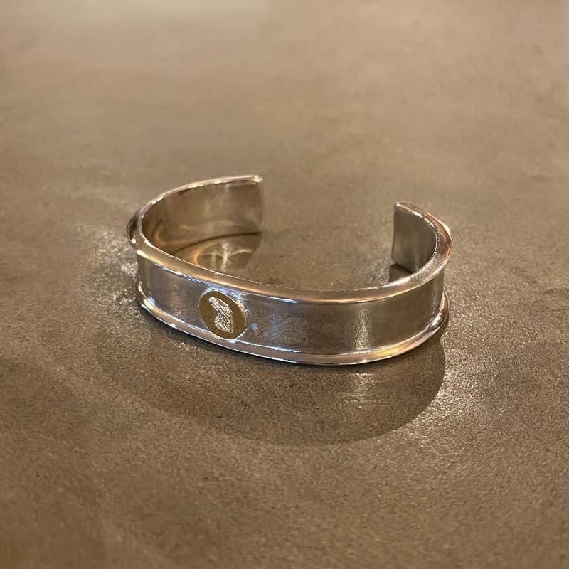2025年 お歳暮・冬ギフト特集 EDGED EAGLE HEAD BRACELET (18K GOLD ACCENT) | LARRY SMITH アクセサリー