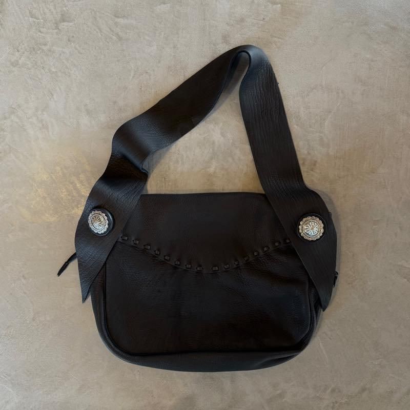 LEATHER STITCHED DEERSKIN BAG (LEAF SHELL) | LARRY SMITH - ラリー