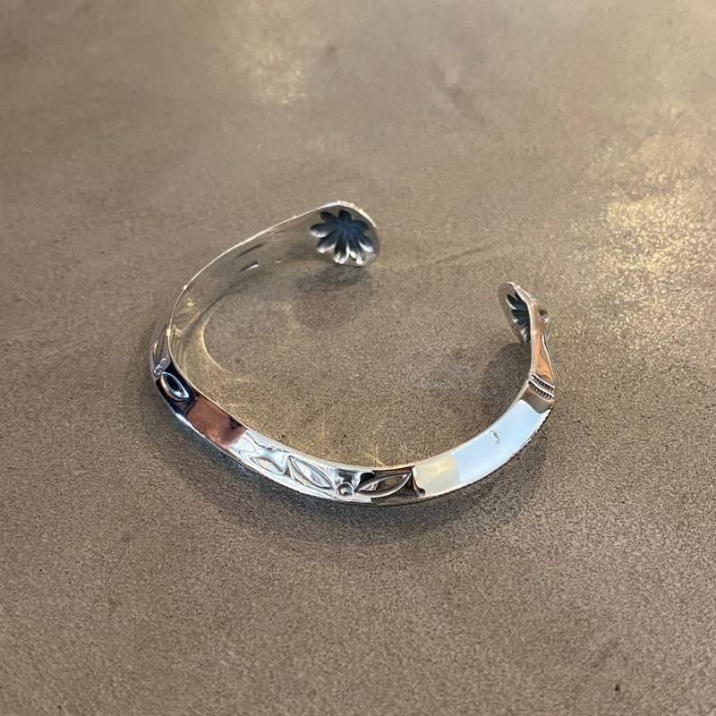 TRIANGLE SIDE SHELL BRACELET (BR-0011) | LARRY SMITH