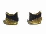 シンプルネコ ピアス (カラー:ブラック×GD) 【KAZA/カザ】【メール便送料無料】 猫 ネコ アクセサリー ジュエリー かわいい キャット ねこ アニマル 猫耳