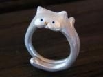わたぐも ふぐふぐねこ リング ソリッド・ホワイト 【 cuir carameliser クイール キャラメリゼ × Palnart Poc パルナートポック 】【 メール便 送料無料 】 猫 ネコ