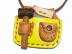 『 大工日和 ネックレス 』( カラー : イエロー )【 もりや ゆか 】 ハンドメイド レザーアクセサリー 手作り 牛革 革製品 小物 かわいい トンカチ 釘 クギ 腰袋