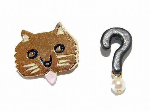 ラングドシャ ピアス 【 Luccica ルチカ】 メルヘン 猫 アクセサリー ネコ キャット 動物 個性的 カワイイ キュート ユニーク