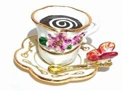 『 スウィートラテ ジュエリーボックス 』(ホワイト) 【 ピィアース Piearth Japan 】アクセサリー ジュエリー ボックス 置物 インテリア モチーフ オブジェ 蝶 バタフライ 花