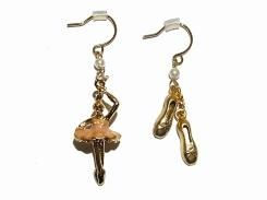 ピルエット ピアス 【 Luccica ルチカ 】 【メール便 送料無料 】 バレエ バレリーナ アクセサリー カワイイ 人気