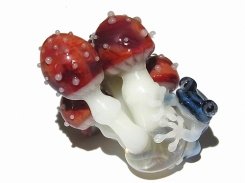 Frog on Mushrooms 【 kengtaro ケンタロー 】 キノコ カエル ボロシリケイトガラス 職人 置物 蛙 かえる フロッグ インテリア 個性的 菌