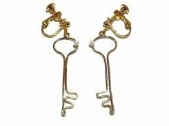 clef イヤリング 【 Luccica ルチカ 】【メール便 送料無料 】 アクセサリー シンプル ジュエリー 誕生日 パール プレゼント 女性 ナチュラル 鍵 カギ