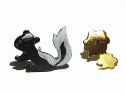 Skunk ピアス 【 Luccica ルチカ 】【メール便送料無料】 スカンク 可愛い アクセサリー 動物 アニマル レディース 誕生日 プレゼント 女性 雑貨
