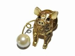 Pink Pig ブローチ 【 Luccica ルチカ 】【 メール便 送料無料 】 ブタ 豚 ぶた アクセサリー おもしろ かわいい 個性的 アニマル 動物 誕生日 プレゼント 女性
