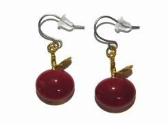 ガラスのりんご ピアス (レッド)【thuthu appetizing accessories/nupi】 ハンドメイド 真鍮 アクセサリー イヤリング