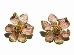 charlotte ピアス (ピンク) 【 Luccica ルチカ 】【 メール便 送料無料 】 花 フラワー ジュエリー かわいい 誕生日 プレゼント 女性 女子 お洒落 luccica