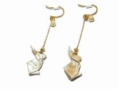 usagi ピアス 【 Luccica ルチカ 】 【メール便 送料無料 】 ウサギ アクセサリー 兔 動物 個性的 ラビット かわいい プレゼント 女性