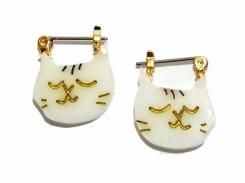 ねこのかお ピアス (ホワイト)【 Luccica ルチカ 】 ネコ キャット アニマル 動物 かわいい おもしろ アクセサリー 誕生日 プレゼント 女性 雑貨