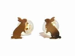 ラビット ピアス (ゴールド) 10金 【 Luccica ルチカ 】【 メール便送料無料 】 かわいい 兎 ウサギ アクセサリー 個性的 アニマル 動物 誕生日 プレゼント 女性 雑貨
