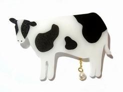 MILK ブローチ 【 Luccica ルチカ 】【 メール便 送料無料 】 アクセサリー おもしろ カワイイ 個性的 アニマル 動物 誕生日 牛 うし プレゼント 女性