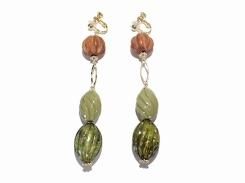 Olive イヤリング【 Por mama,para mama ポルママ、パラママ 】【メール便 送料無料 】 ビーズ アクセサリー 誕生日 プレゼント 女性 雑貨 オシャレ かわいい