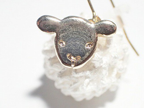 sheep ピアス 【 Luccica ルチカ 】 【メール便 送料無料 】 アクセサリー かわいい 羊 ひつじ レディース ウール アニマル 動物