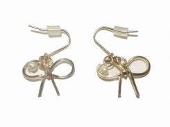 ゴールドリボン ピアス 【 Luccica ルチカ 】 【メール便送料無料】 アクセサリー レディース カワイイ パーティー ドレス 人気 大人