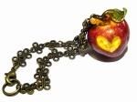 毒りんご バックチャーム 【 Wadou-koubou 和道工房 】 林檎 アップル リンゴ フルーツ 果物 アクセサリー ポイズン メルヘン ユニーク ハート 個性的