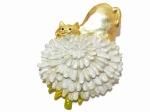 綿毛ねこ ブローチ 【 cuir carameliser クイール キャラメリゼ × Palnart Poc / パルナートポック 】【 メール便 送料無料 】 動物 タンポポ ネコ 猫