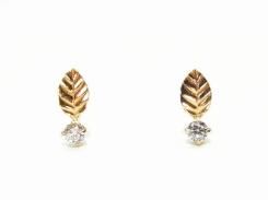 リーフ ピアス (シリコンキャッチ) 【 Luccica ルチカ 】【メール便送料無料】アクセサリー プレゼント キュート ジルコニア キラキラ 10K おしゃれ かわいい 葉っぱ