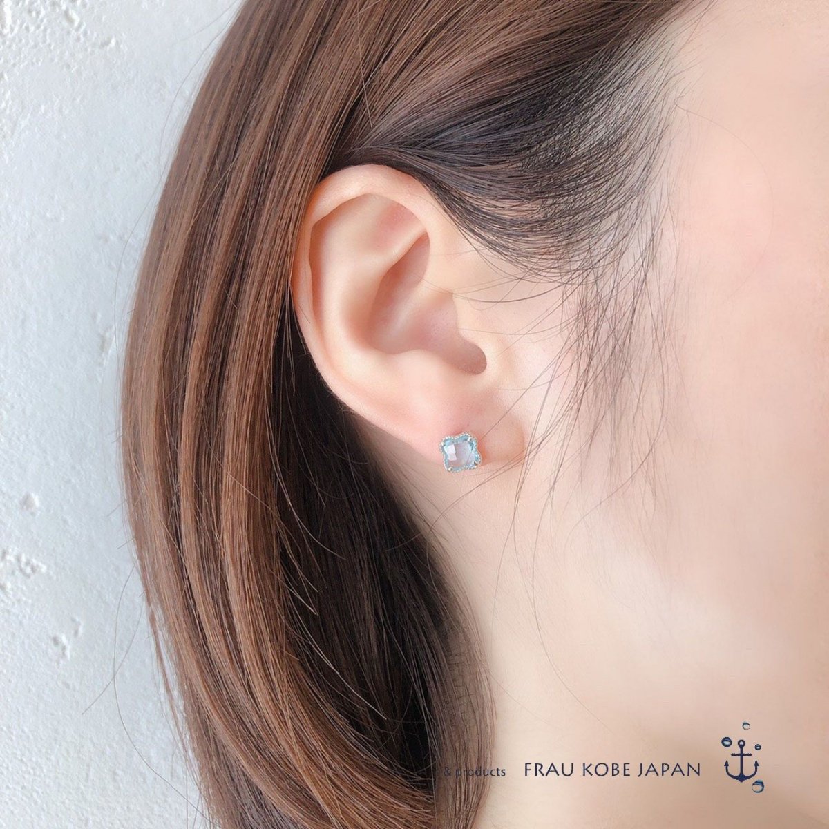 「PETIT CLOVER /プティクローバー -double rose clover cut-」BLUE TOPAZ/ブルートパーズピアス(K10)