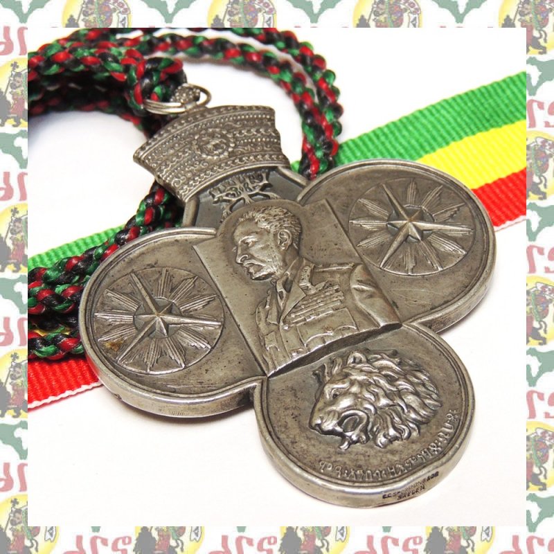 エチオピアのアンティークメダルを使ったネックレス KOREAN WAR 1950 L