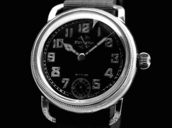 人気の贈り物が大集合 Avia ビンテージ 腕時計 スイス製 リザード革 ...