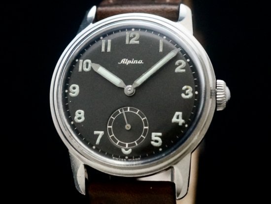 Alpina / GRAY DIAL, 'FB' LARGE CASE & UNIQUE LUGS 1940'S