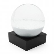 Cool Snow Globes “Snow Storm”