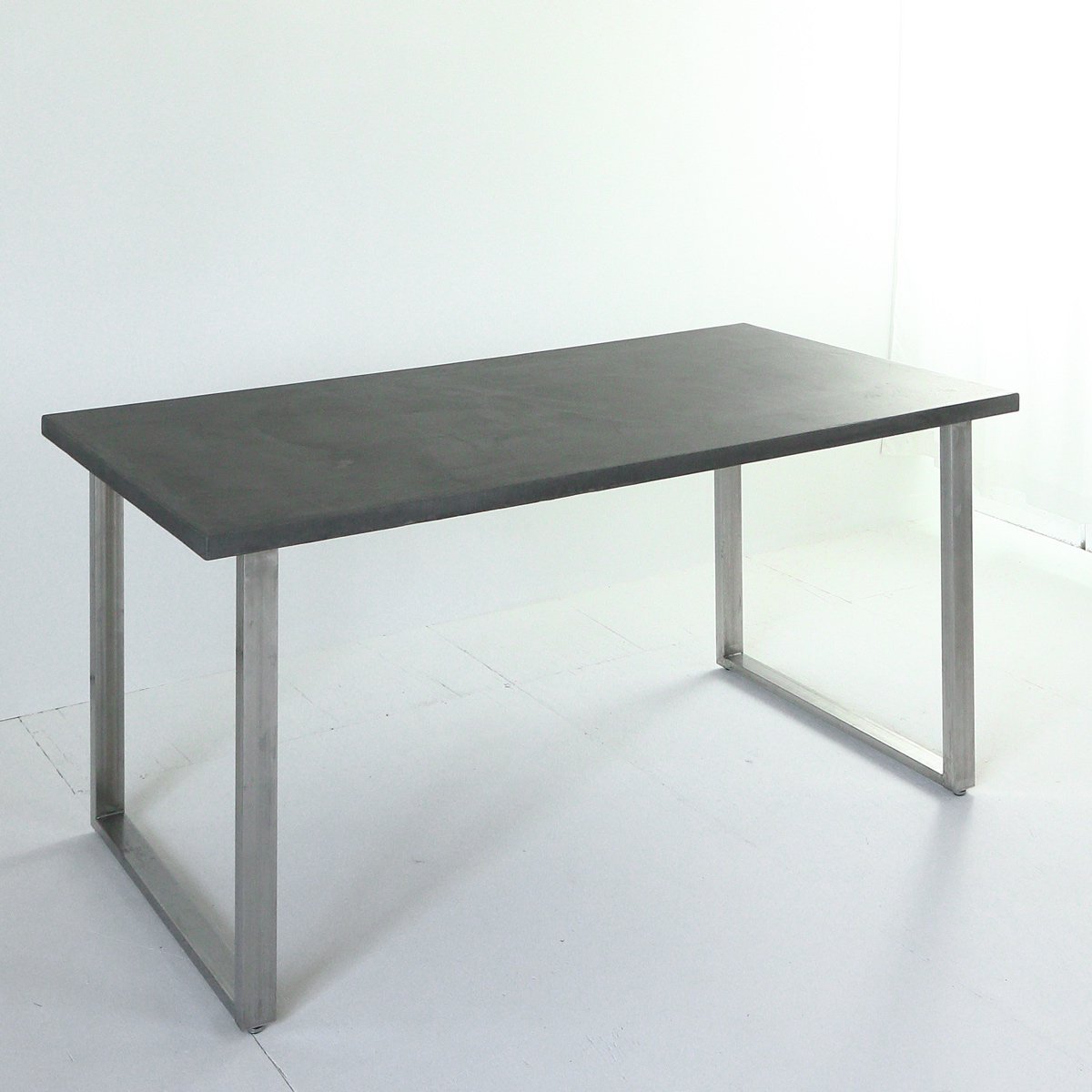 モールテックスダイニングテーブル150×80ダークグレー：ステンレス脚