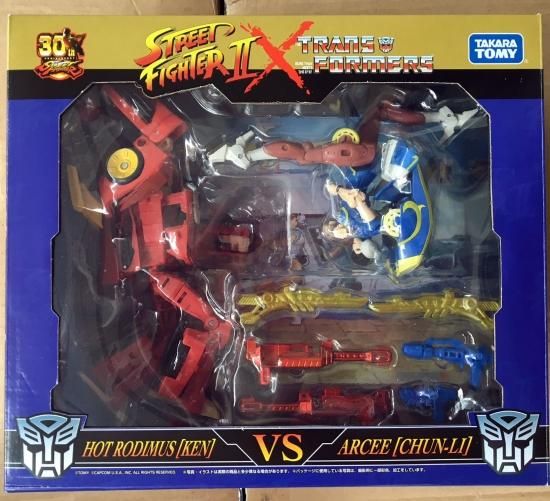 Takara STREET FIGHTER II x TRANSFORMERS KEN vs CHUN-LI