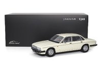 810542 Jaguar Daimler XJ6 (XJ40) - Glacier White 1/18