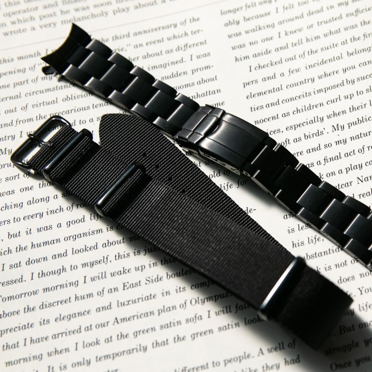 中古 ヴァーグウォッチ コー ブラックサブ クォーツ ケース付き 腕時計 中古 ヴァーグウォッチ コー ブラックサブ クォーツ ケース付き