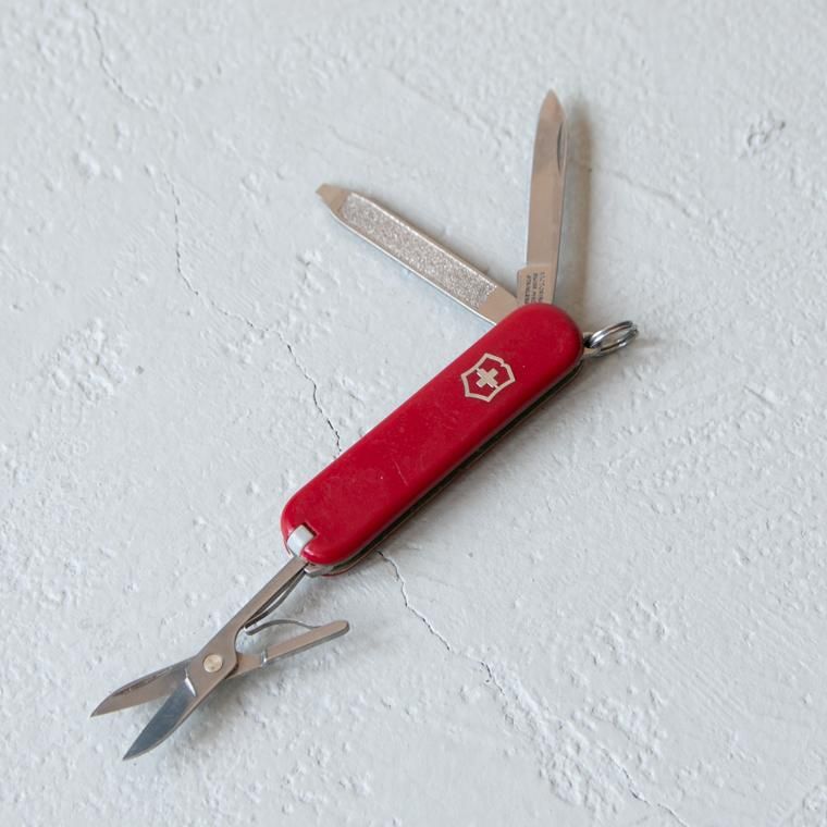 ナイフ　ビクトリノックス　VICTORINOX 　 ９丁出し　赤色 ビクトリノックス Victorinox ビクトリノックス ナイフ 十徳