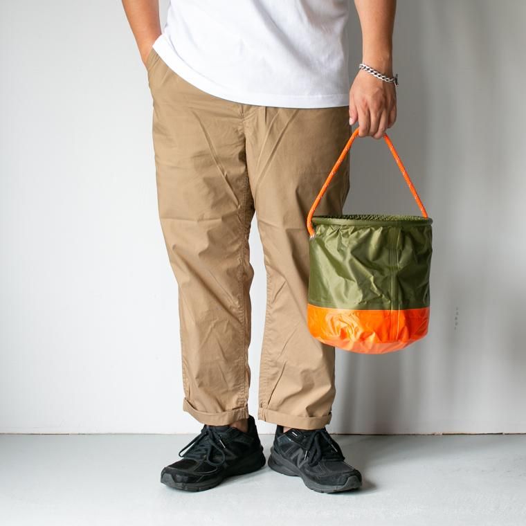 FOLDING BUCKET