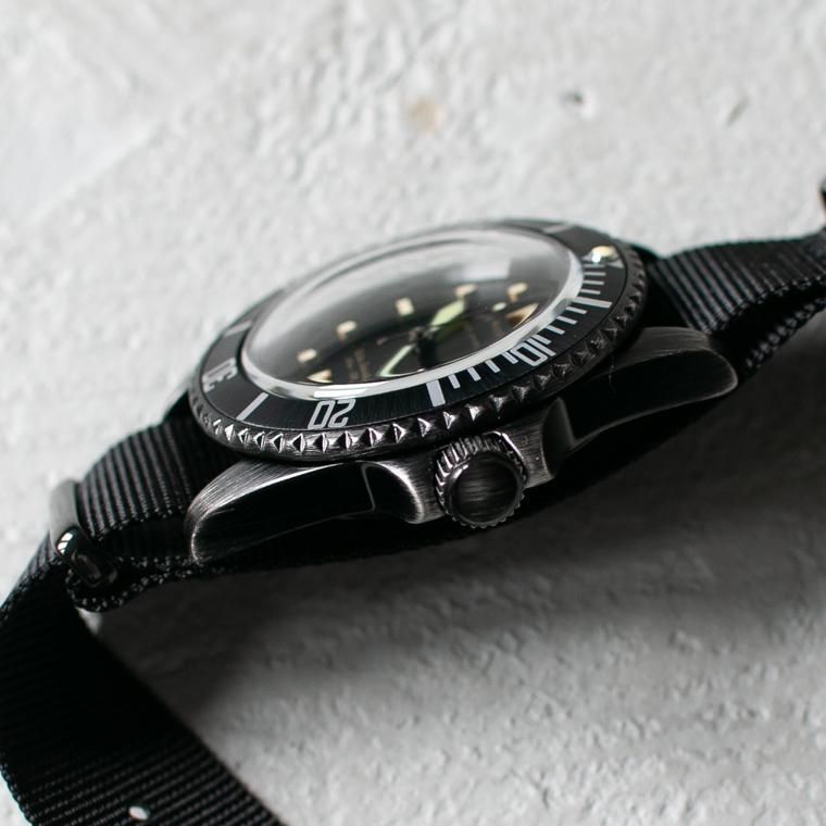 VAGUE WATCH