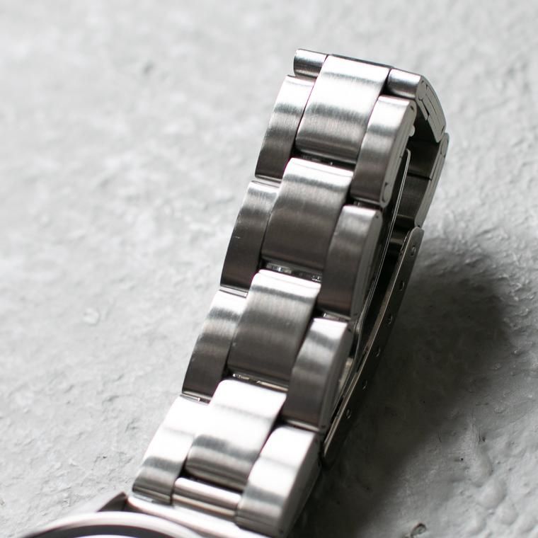 VAGUE WATCH