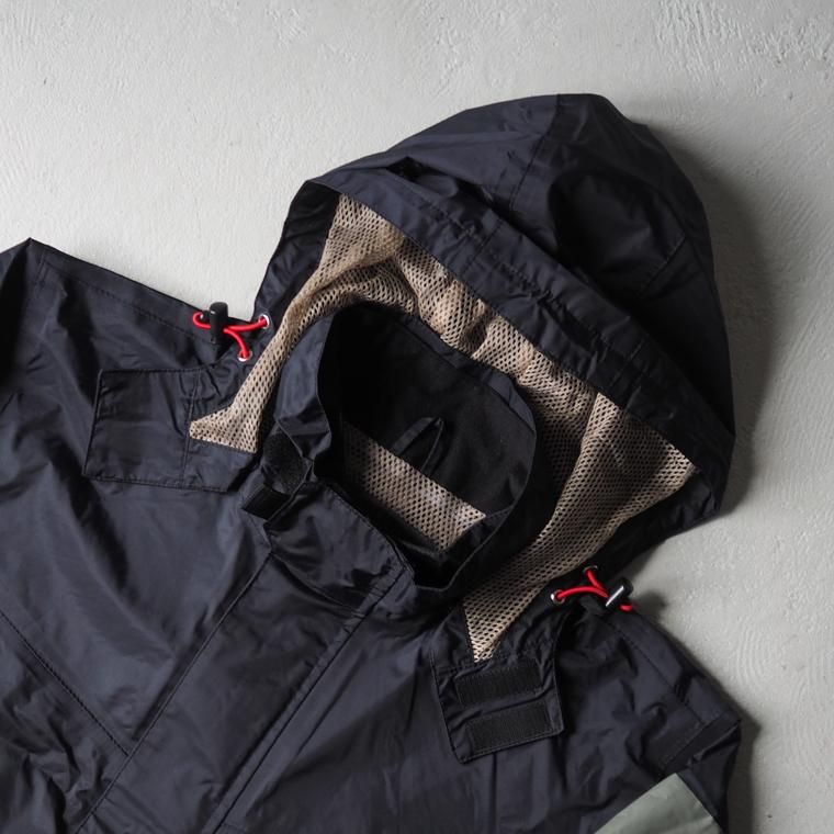 RAIN SUIT