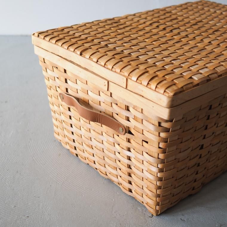 WOVEN WOOD BASKET