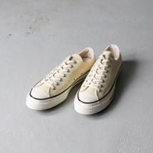<img class='new_mark_img1' src='https://img.shop-pro.jp/img/new/icons14.gif' style='border:none;display:inline;margin:0px;padding:0px;width:auto;' />コンバース CONVERSE 170793C スニーカー CT70 チャックテイラー Chuck Taylor All Star Lo 1970 BANANA CAKE
