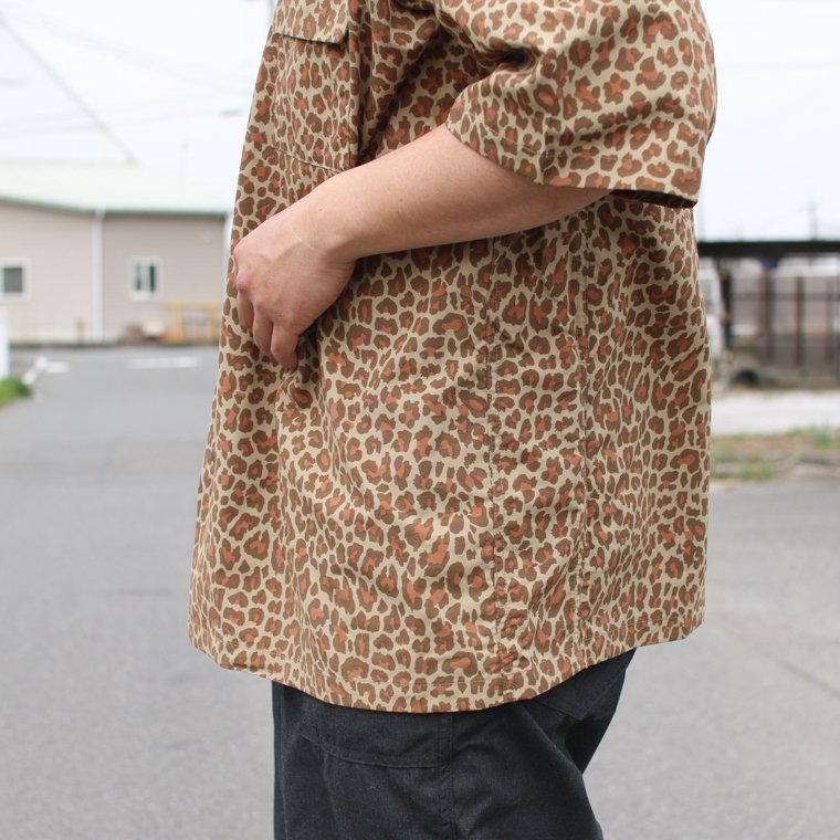 バーラップアウトフィッター BURLAP OUTFITTER キャンプシャツ CAMP SHIRT レオパード