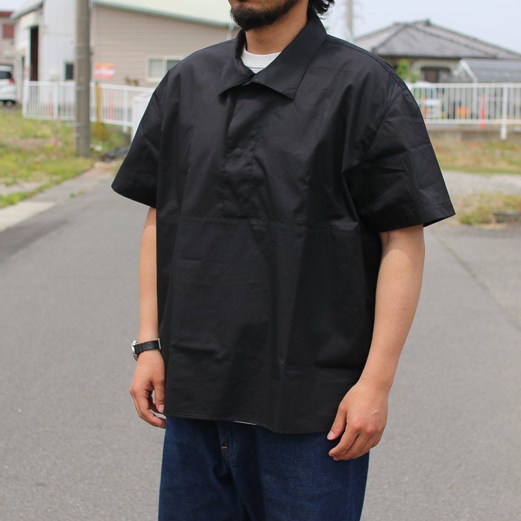 ネセサリー オア アンネセサリー NECESSARY or UNNECESSARY NOUN プルオーバーシャツ PULLOVER SHIRTS  ブラック