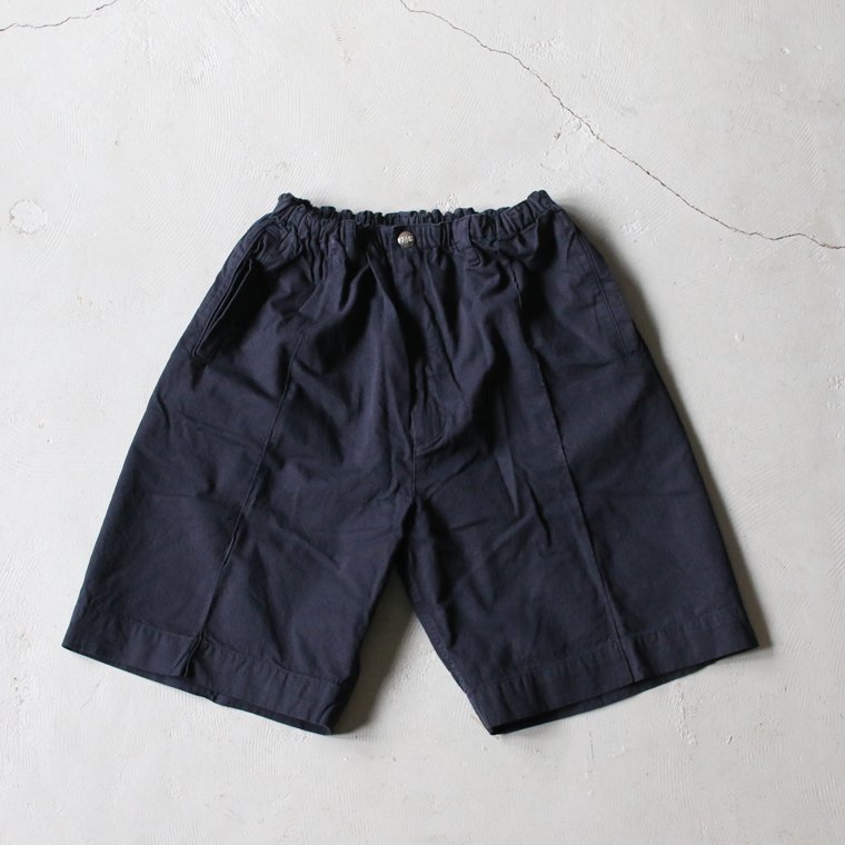 ネセサリーオアアンネセサリー ショートパンツ PIN TUCK SHORTS