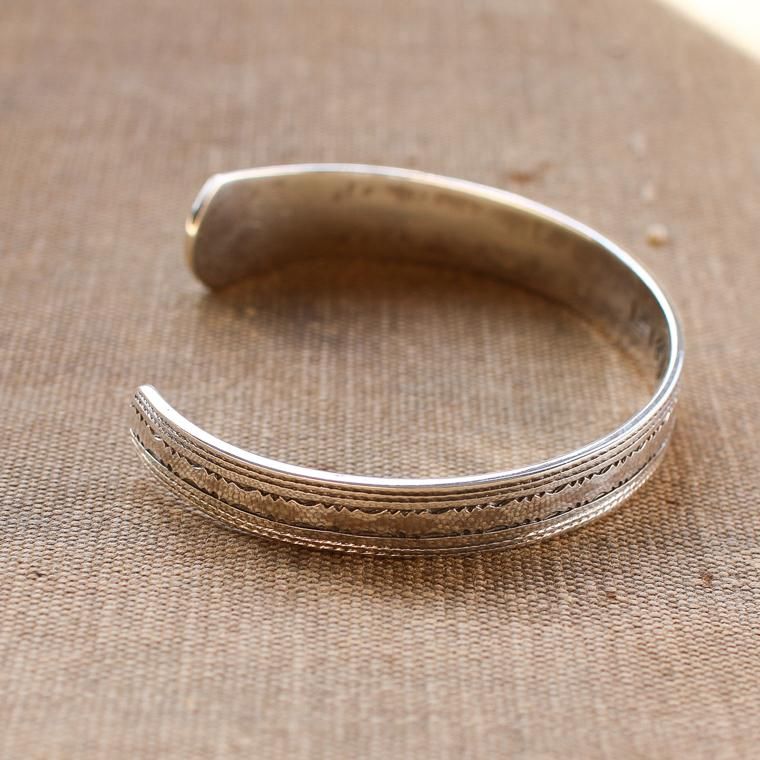 トゥアレグ族　ハンドメイド　シルバーバングル トゥアレグ シルバーバングル TOUAREG SILVER BANGLE WIDE No14