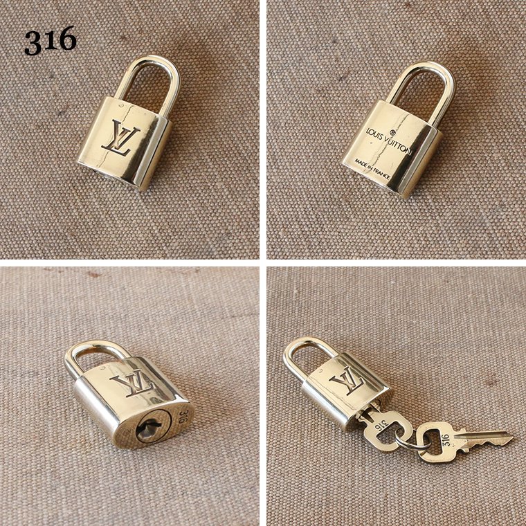 VINTAGE LOUIS VUITTON PADLOCK 南京錠